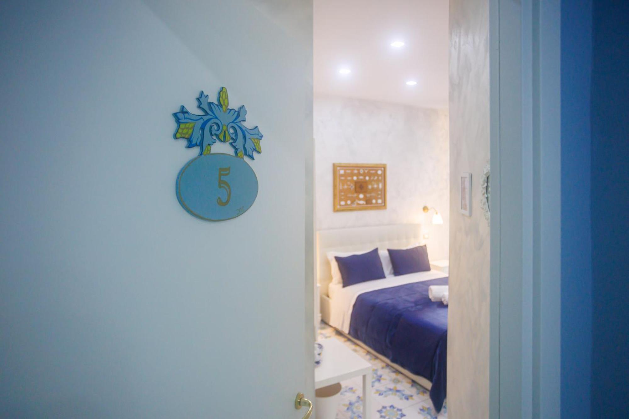 Alma Adry Bed & Breakfast Naples Exterior photo