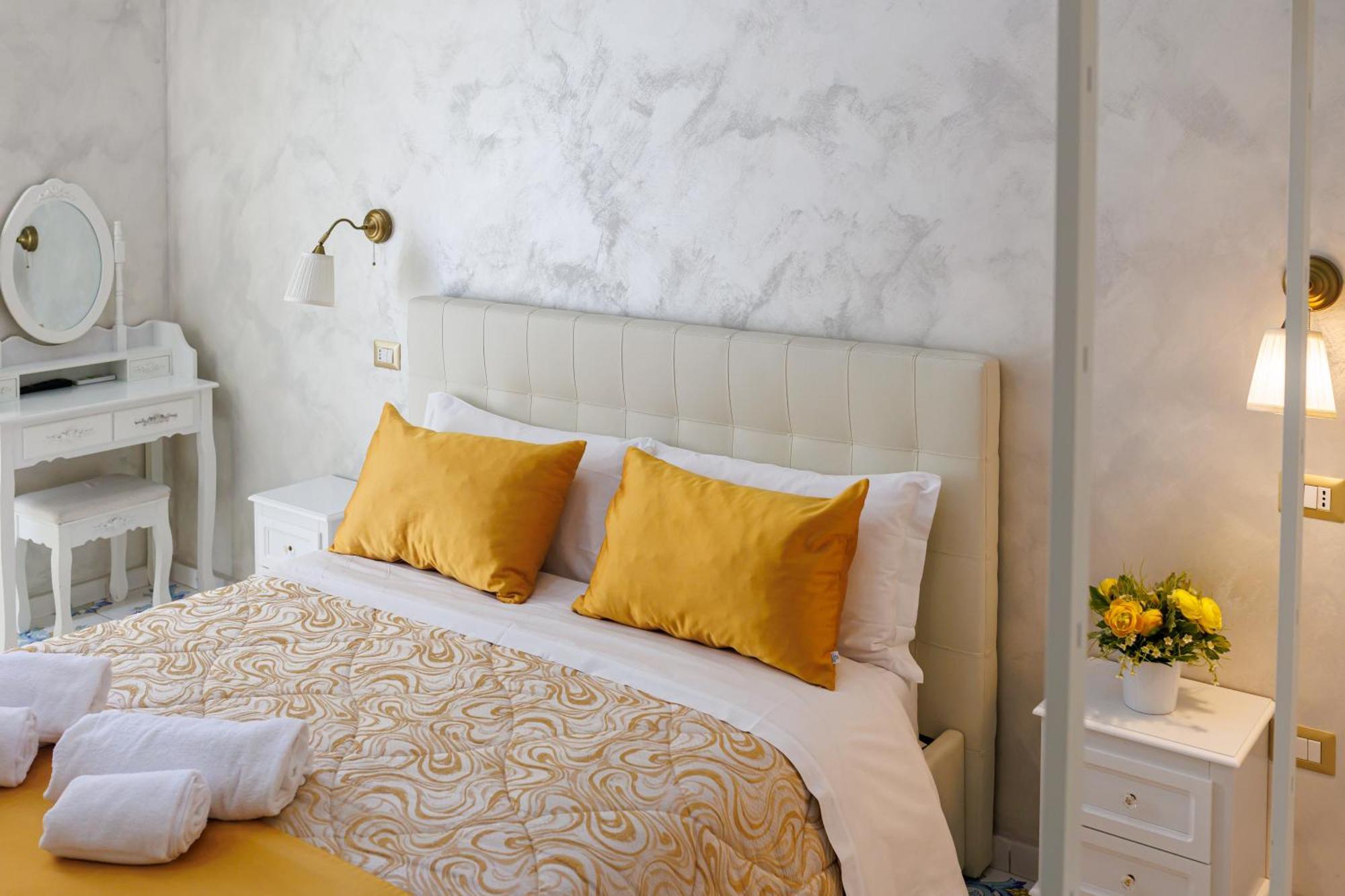 Alma Adry Bed & Breakfast Naples Exterior photo