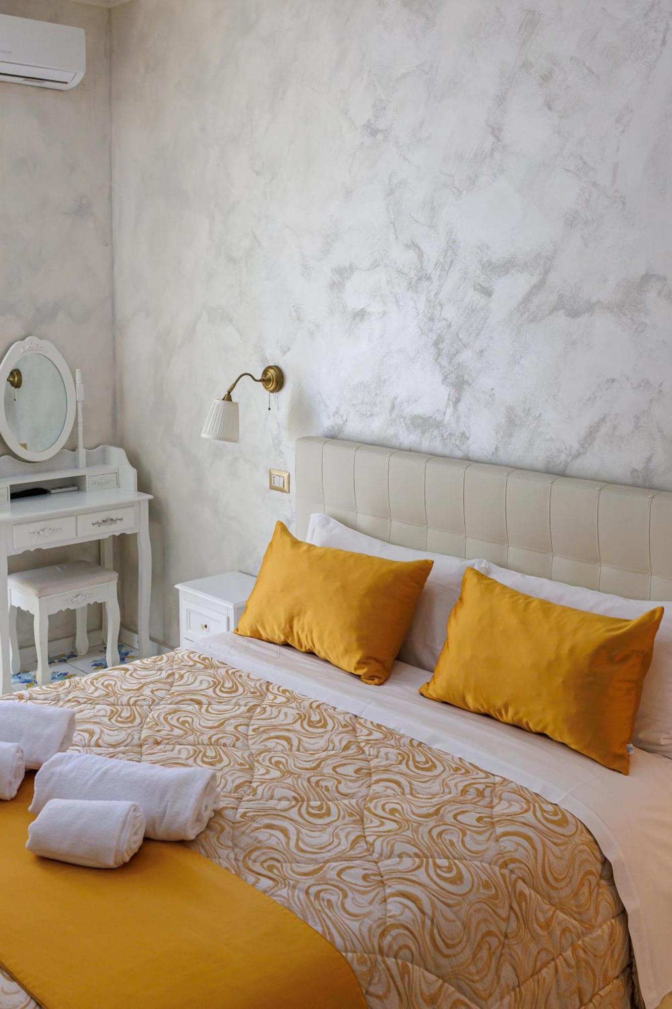 Alma Adry Bed & Breakfast Naples Exterior photo