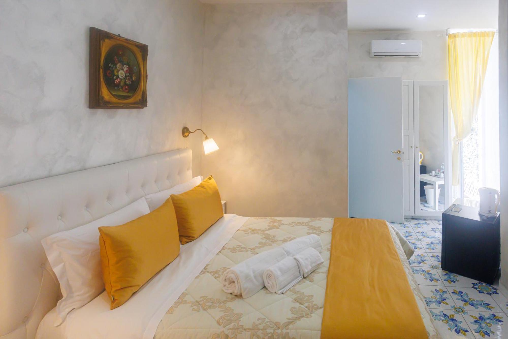 Alma Adry Bed & Breakfast Naples Exterior photo
