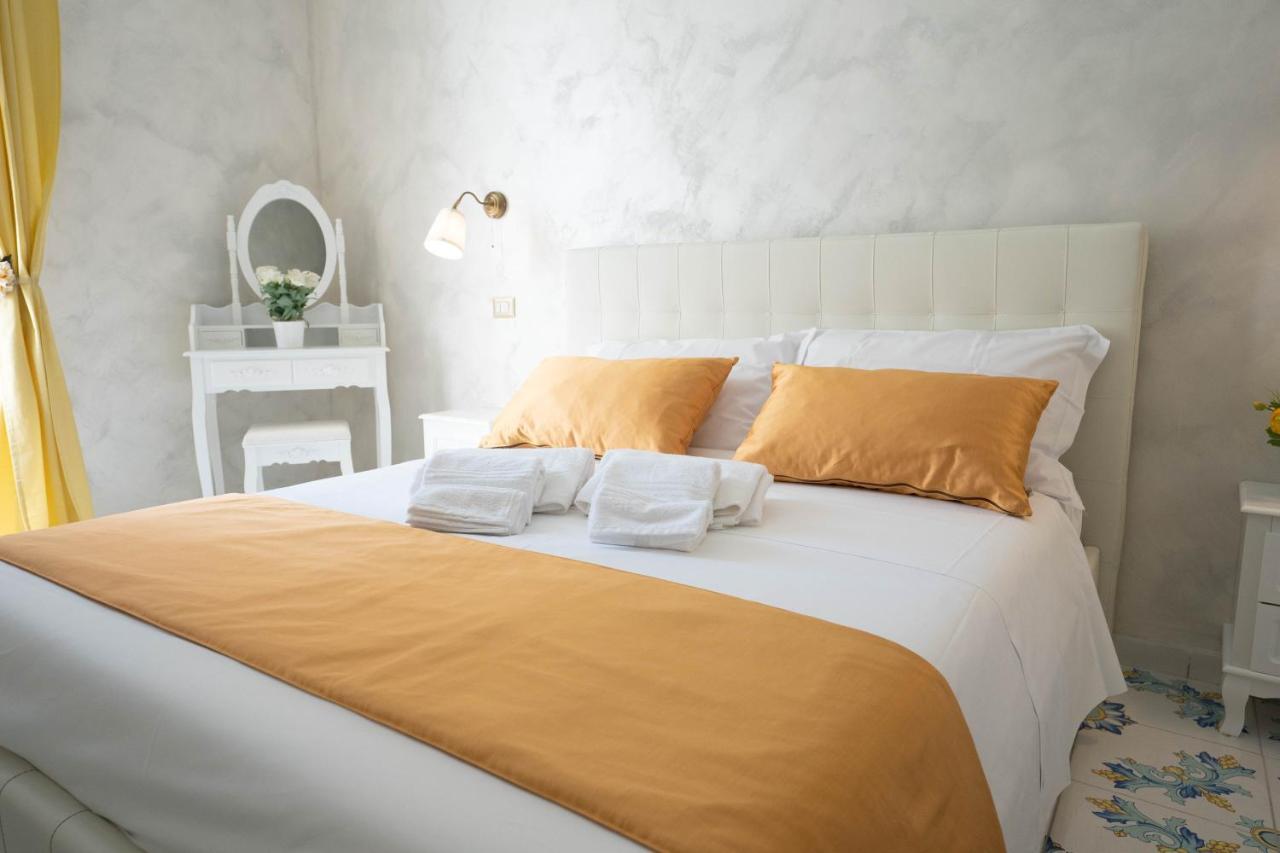 Alma Adry Bed & Breakfast Naples Exterior photo